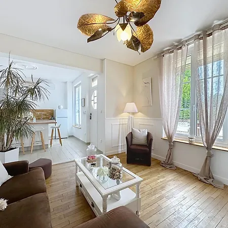 Charmante Maison 2 Avec Cour Et Jardin Semesterbostad