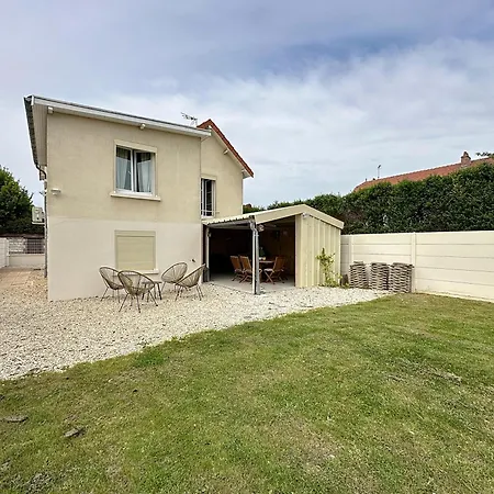 Charmante Maison 2 Avec Cour Et Jardin 別荘 *